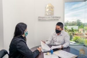 Abogados en Tr&aacute;mites y Servicios Inmobiliarios ATSI