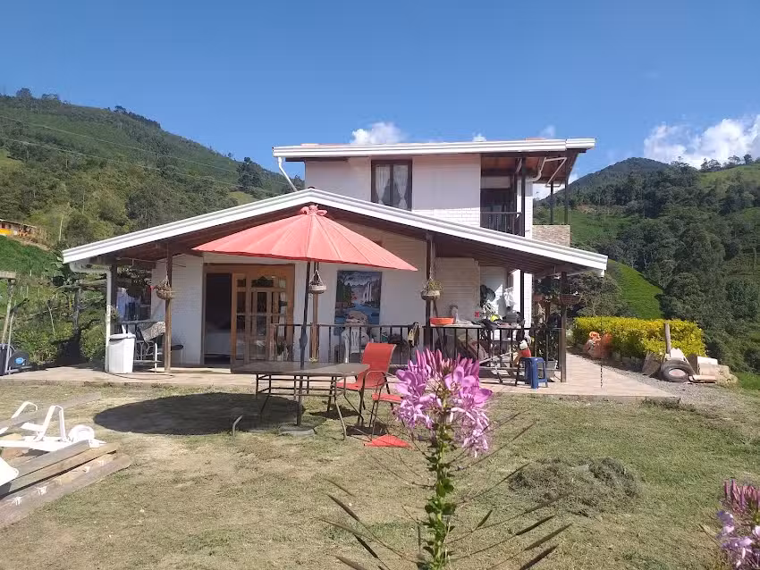 ASESORES INMOBILIARIOS