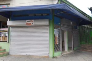 ATENCION INMOBILIARIA PARA ARRIENDO VENTA LOCAL FRENTE CRA15 PISO1 CC SUPERISLA Bucaramanga bmanga bga Santander