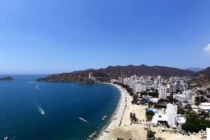 Edificio el pe&ntilde;on rodadero Jhon Apartamentos Rodadero