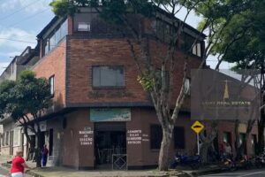 Edificio Santa ines en barrio san bosco