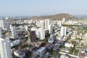 EDIFICIO TWINS BAY TORRE BANCOLOMBIA