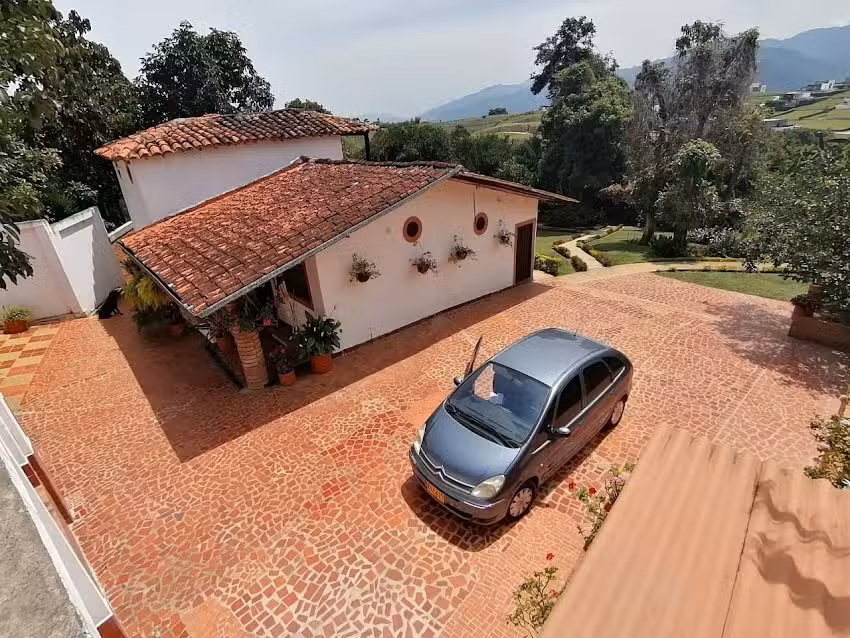 El Paraiso &ndash; Casa de campo