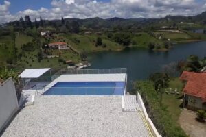 finca el pe&ntilde;ol, guatape