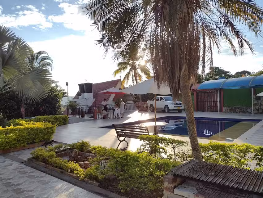Finca Ra&iacute;z Anapoima