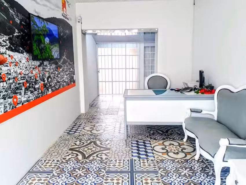 Finca Ra&iacute;z Pamplona