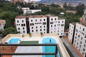 INMOBILIARIA CASA REAL 33
