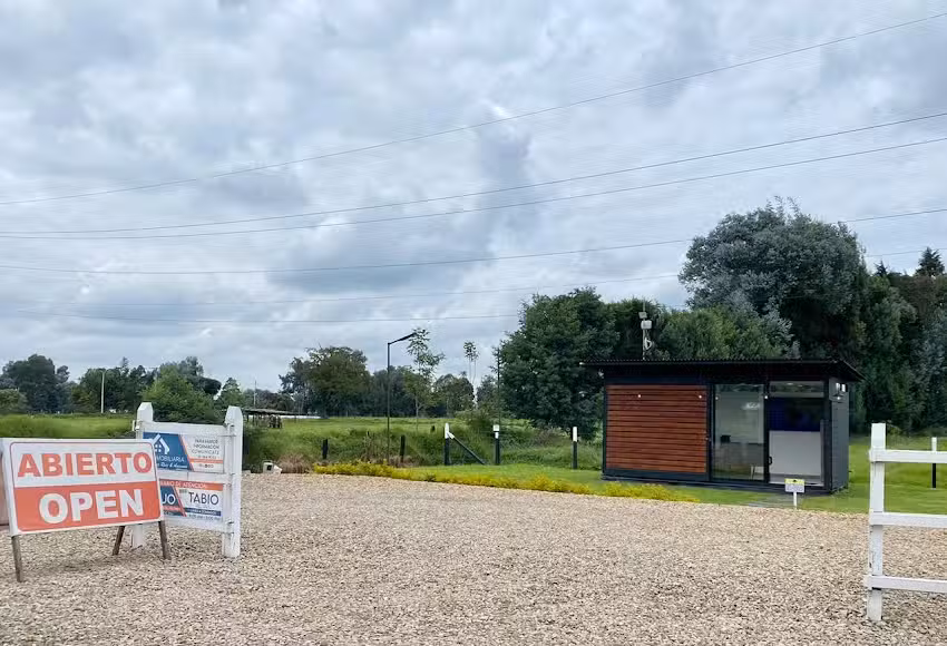 Inmobiliaria Narvaez Ruiz y Asesores Sede Tenjo