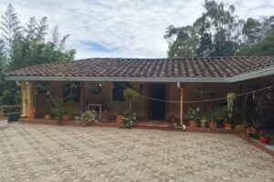 Innovar Ra&iacute;z Santa Elena Antioquia Venta de propiedades