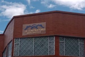 J.R CONSTRUCTORES INMOBILIARIOS S.A.S