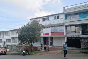 Jaime Botero J. y Cía