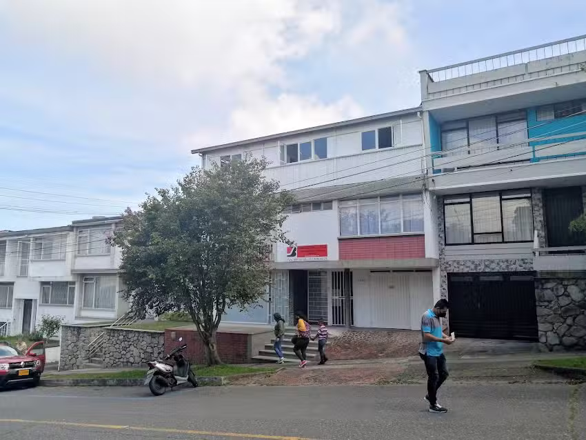 Jaime Botero J. y C&iacute;a