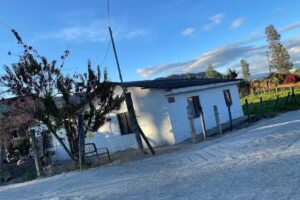 Lote esquinero en venta Cajic&aacute;