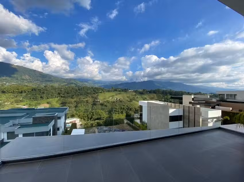 Luxury Agent Maria Arias Realtor