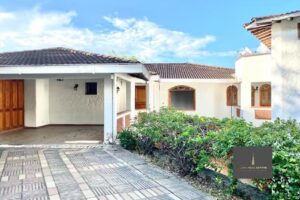 LUXY REAL ESTATE IN CALI