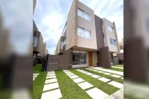 MOYA BAYTER / BIENES RAICES