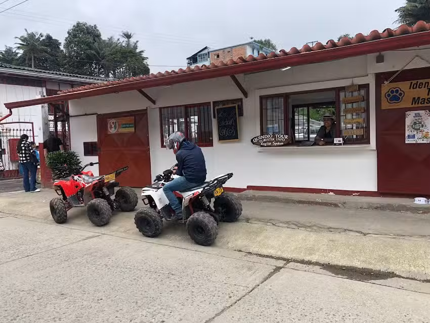 Quindio Tours&Turistik info. Tour en Cuatrimotos. Arriendo de motos. Trekking to Nevados de Ruiz and Nevado el Tolima.