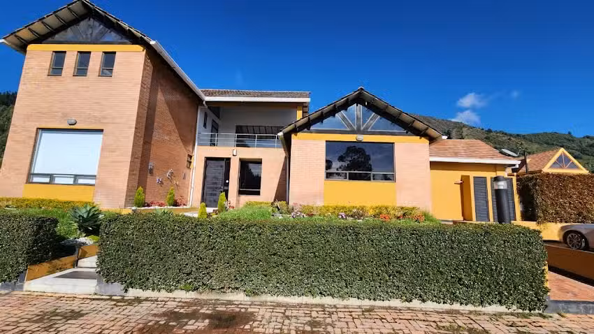 SAVANNA BIENES RAICES