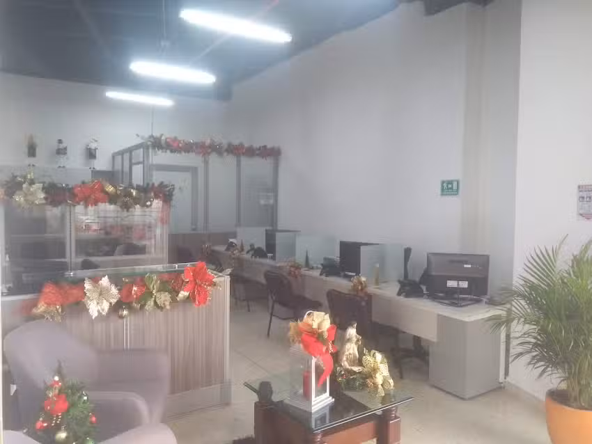 Uribienes inmobiliaria La Estrella